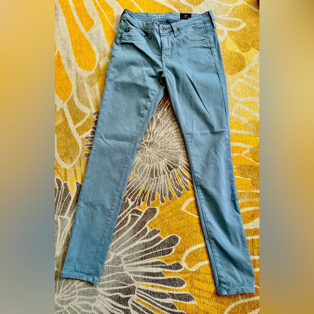 AG Super Skinny Legging Ankle size 24. Light Blue shade.